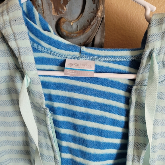 NWOT Columbia striped hoodie - Picture 3 of 4